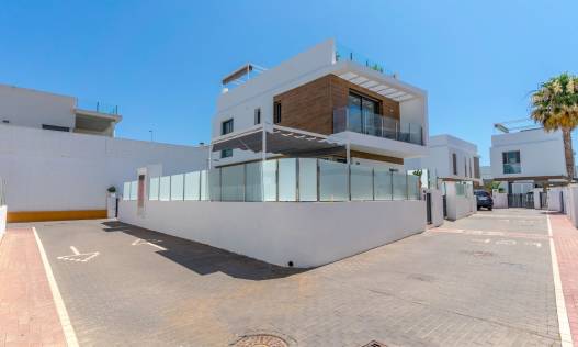 Villa - Bestaand - Orihuela Costa - Villamartin
