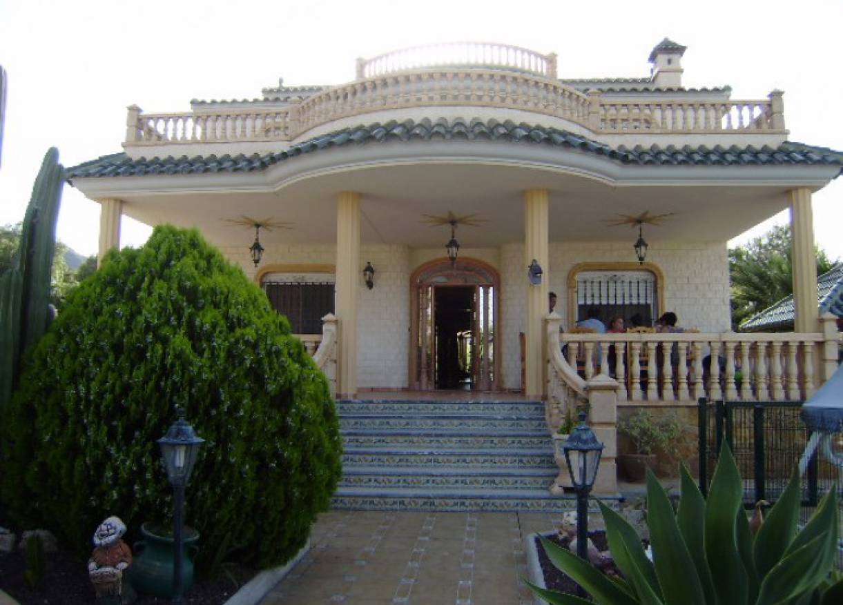 Bestaand - Villa - Orihuela