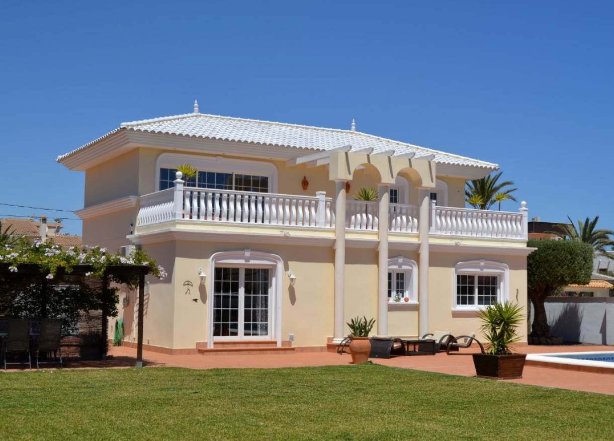Bestaand - Villa - Cabo Roig
