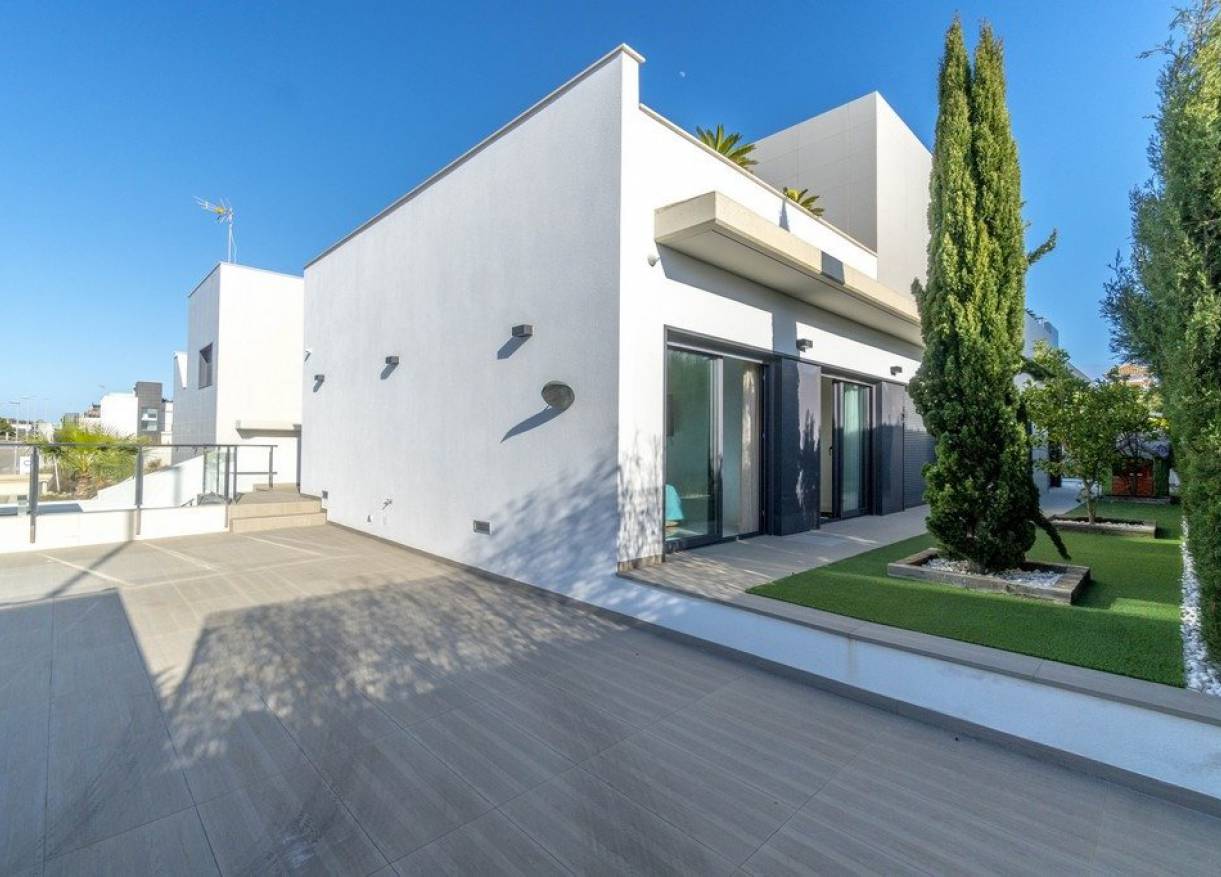 Bestaand - Villa - Orihuela Costa - Agua Marina