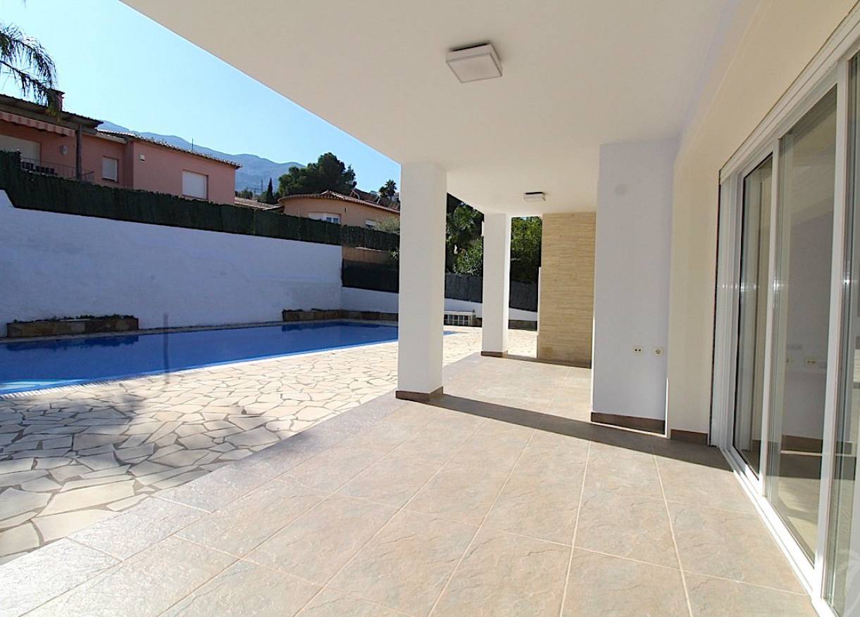 Bestaand - Villa - Denia