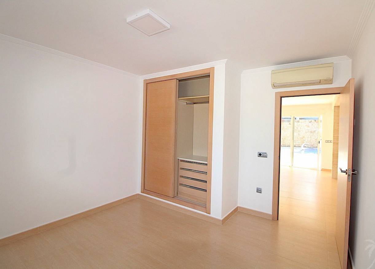 Bestaand - Villa - Denia