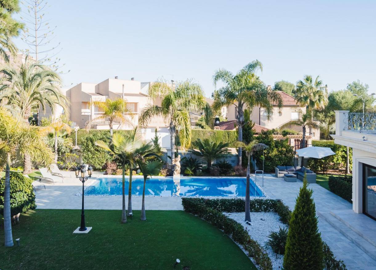 Bestaand - Villa - Orihuela Costa - Campoamor
