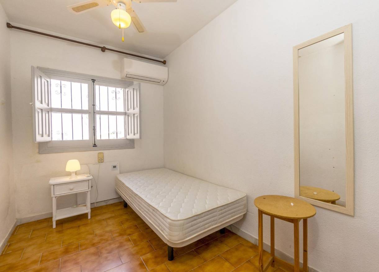 Bestaand - House - Orihuela Costa - La Zenia