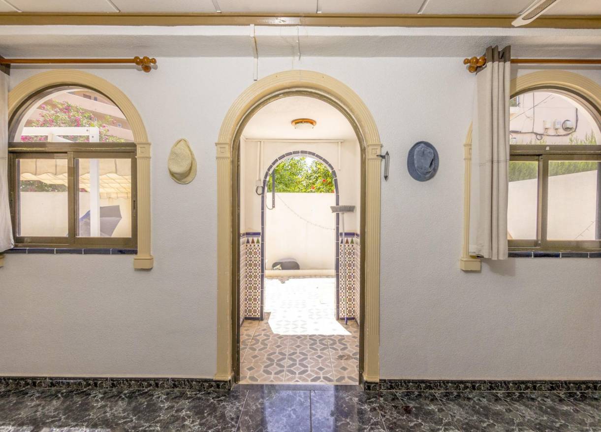 Bestaand - House - Orihuela Costa - La Zenia