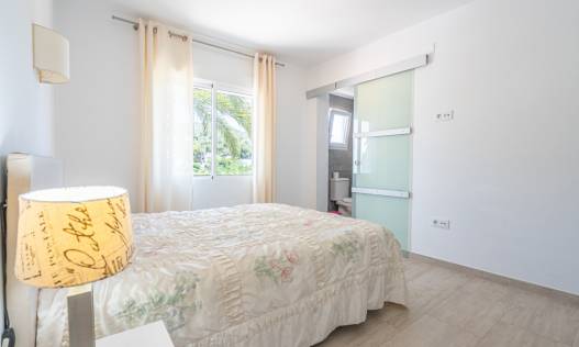 Bestaand - Villa - Jávea