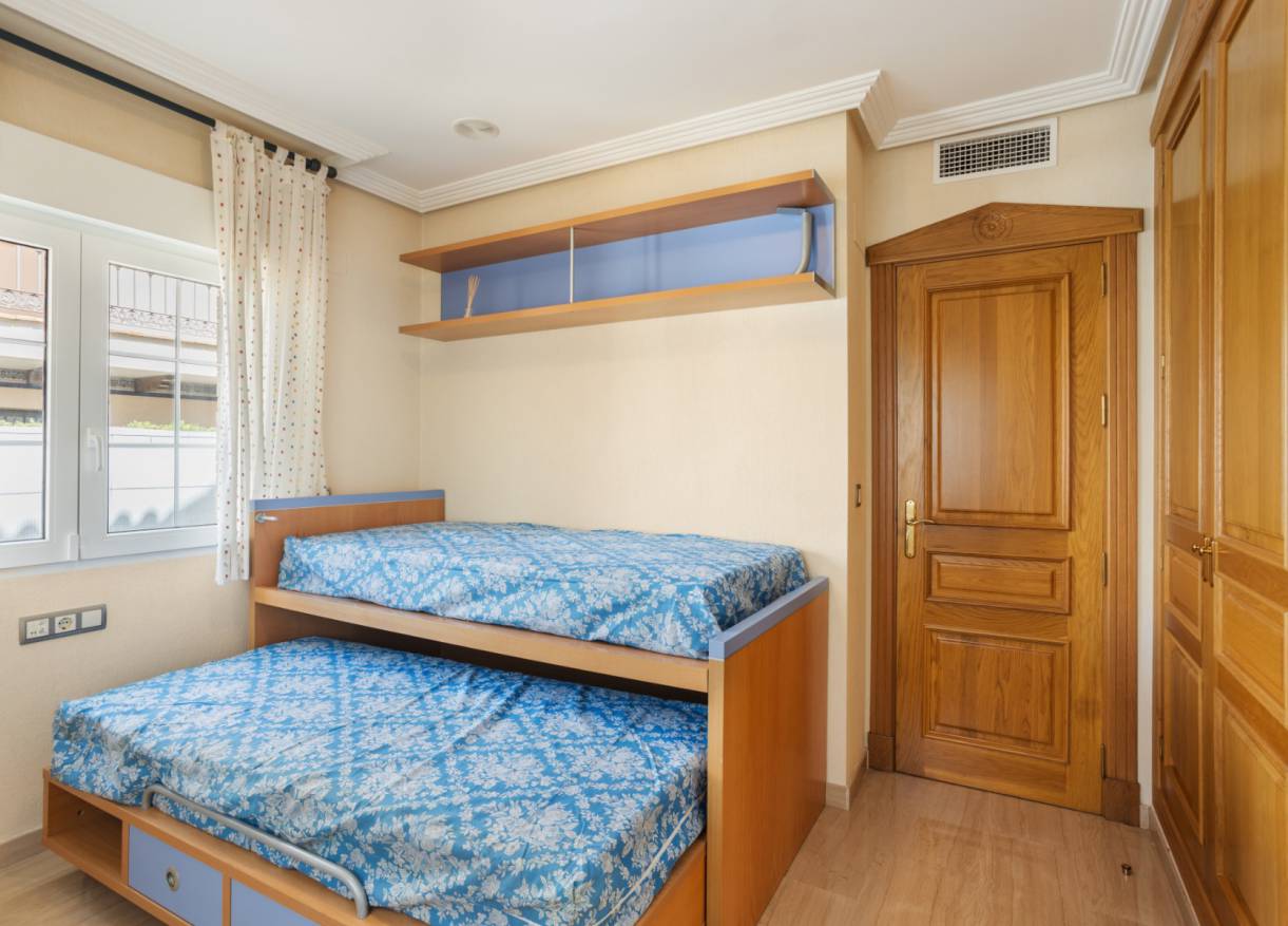 Lange tijd verhuur - Villa - Torrevieja
