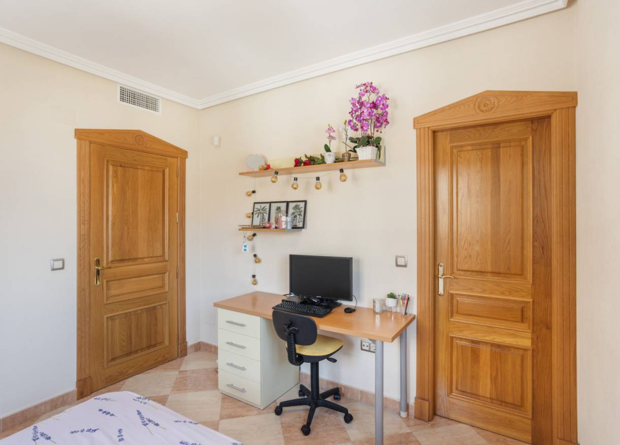 Lange tijd verhuur - Villa - Torrevieja