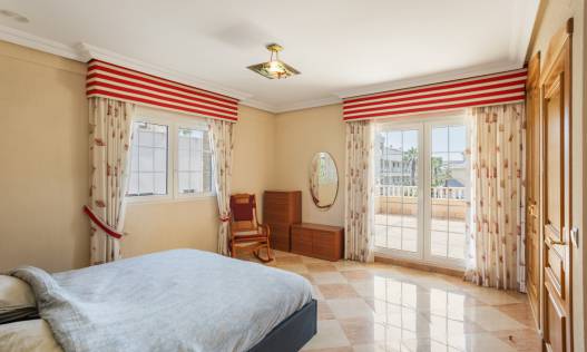 Lange tijd verhuur - Villa - Torrevieja