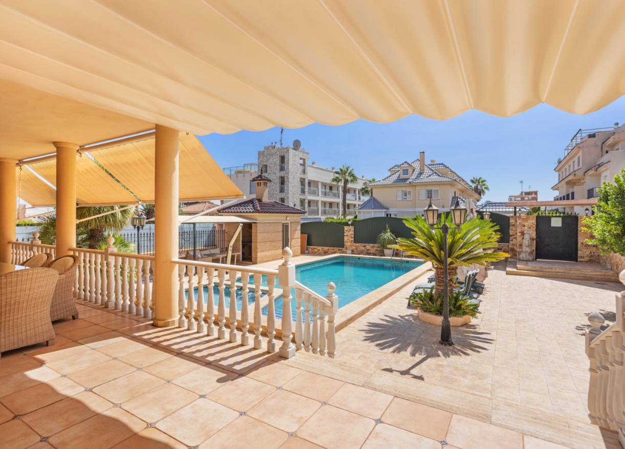Lange tijd verhuur - Villa - Torrevieja
