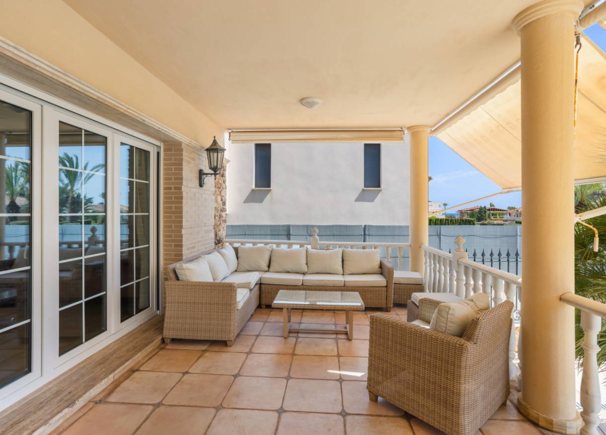 Lange tijd verhuur - Villa - Torrevieja