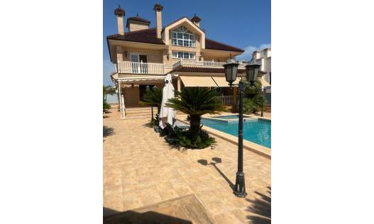 Lange tijd verhuur - Villa - Torrevieja