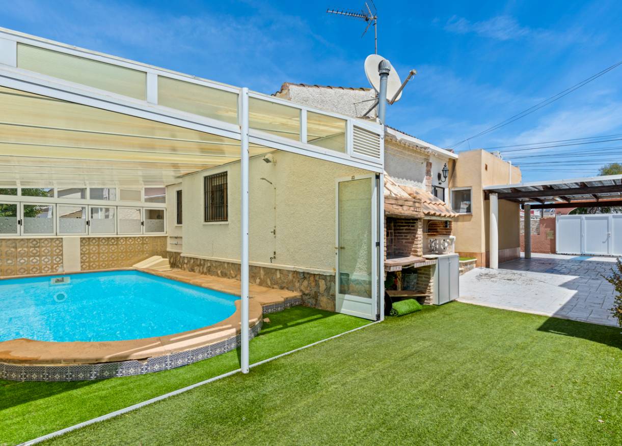 Bestaand - Villa - Torrevieja