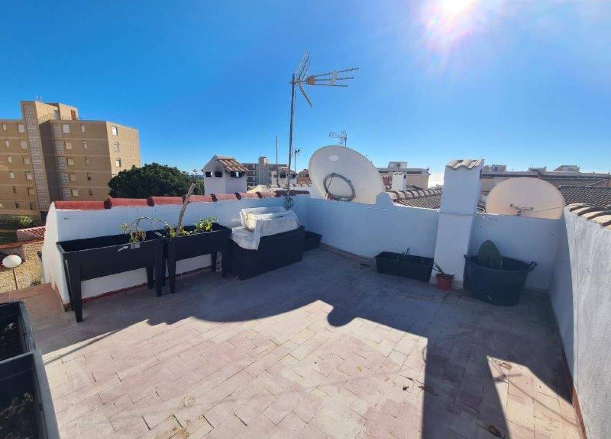 Bestaand - Townhouse / Semi-detached - Torrevieja - Los Frutales