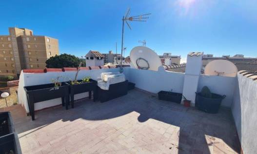 Bestaand - Townhouse / Semi-detached - Torrevieja - Los Frutales