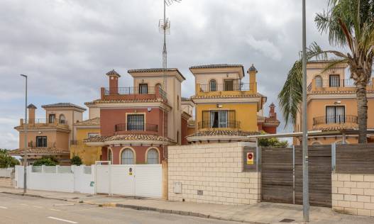 Bestaand - Villa - Los Montesinos - Los Montesinos - Urb. La Herrada