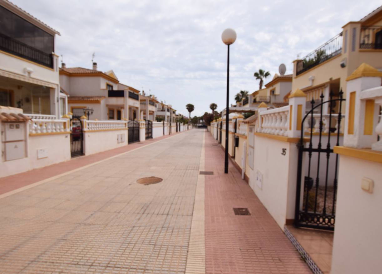 Bestaand - Townhouse / Semi-detached - Ciudad Quesada - Doña Pepa