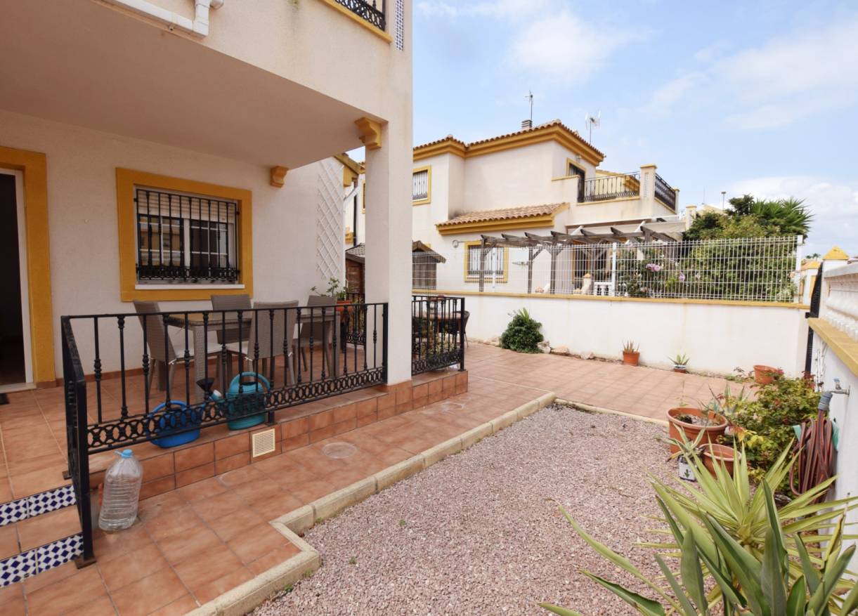 Bestaand - Townhouse / Semi-detached - Ciudad Quesada - Doña Pepa