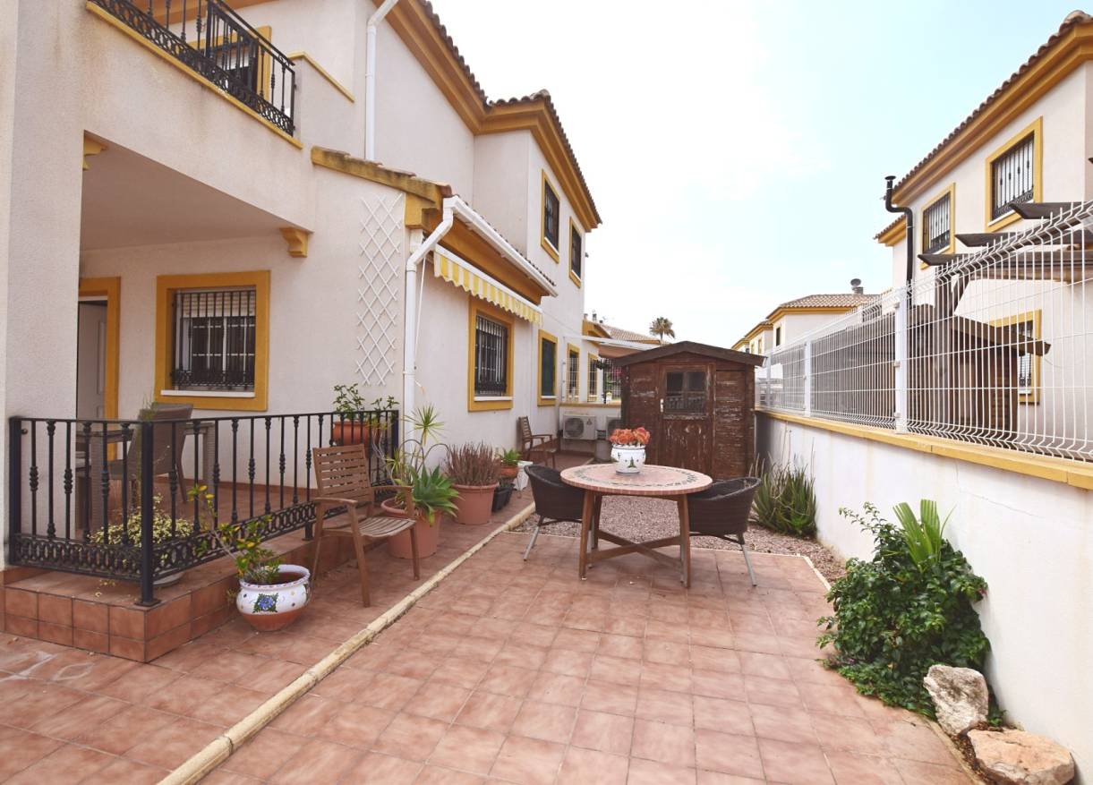 Bestaand - Townhouse / Semi-detached - Ciudad Quesada - Doña Pepa