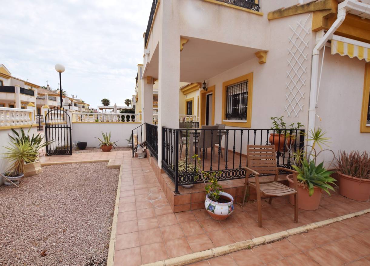 Bestaand - Townhouse / Semi-detached - Ciudad Quesada - Doña Pepa