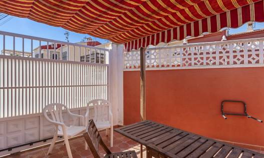 Bestaand - Townhouse / Semi-detached - Torrevieja - Torretas