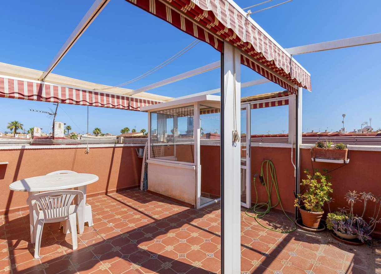 Bestaand - Townhouse / Semi-detached - Torrevieja - Torretas