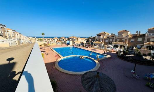 Bestaand - Townhouse / Semi-detached - Torrevieja - Aguas Nuevas