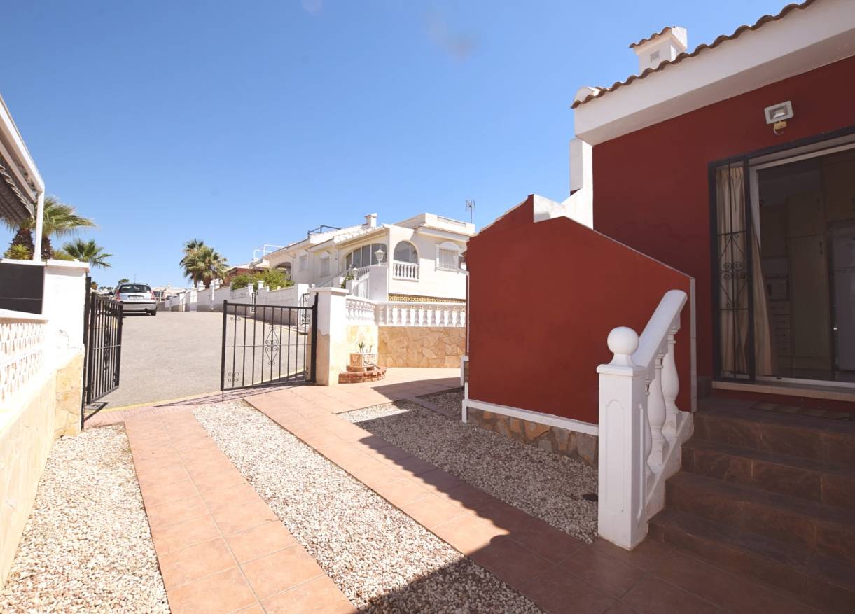 Bestaand - Townhouse / Semi-detached - Ciudad Quesada - La Fiesta