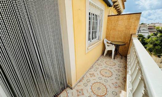 Bestaand - Townhouse / Semi-detached - Torrevieja - La Rosaleda