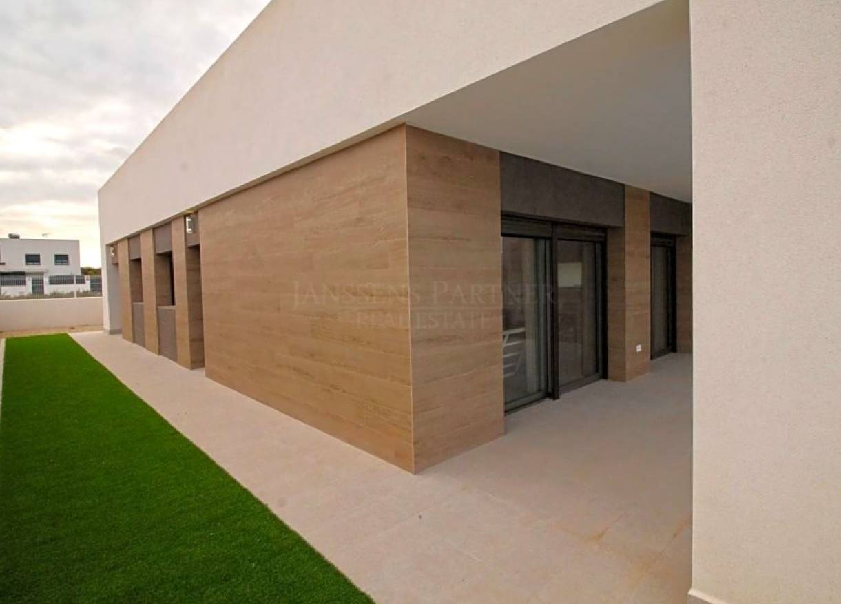 Bestaand - Villa - Aspe - Calle Menorca, 03680