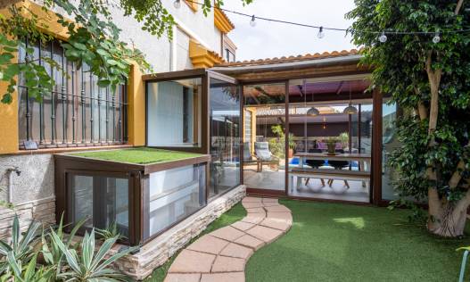 Bestaand - Townhouse / Semi-detached - Los Montesinos - La Herrada