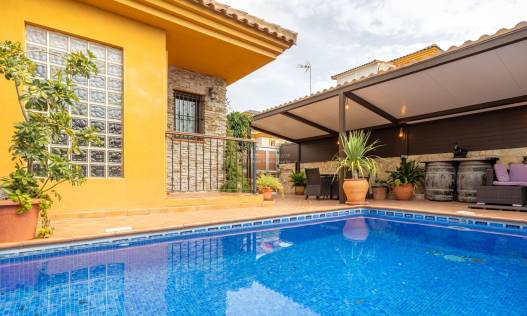 Bestaand - Townhouse / Semi-detached - Los Montesinos - La Herrada