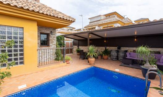 Bestaand - Townhouse / Semi-detached - Los Montesinos - La Herrada