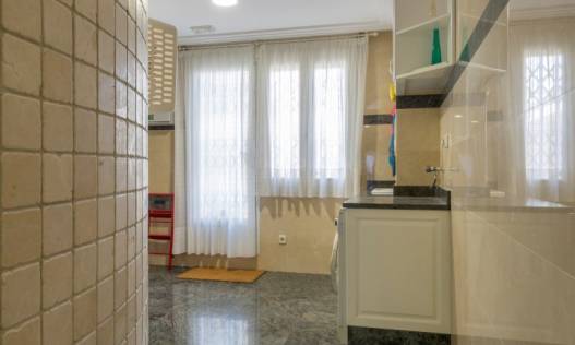 Bestaand - Townhouse / Semi-detached - Novelda