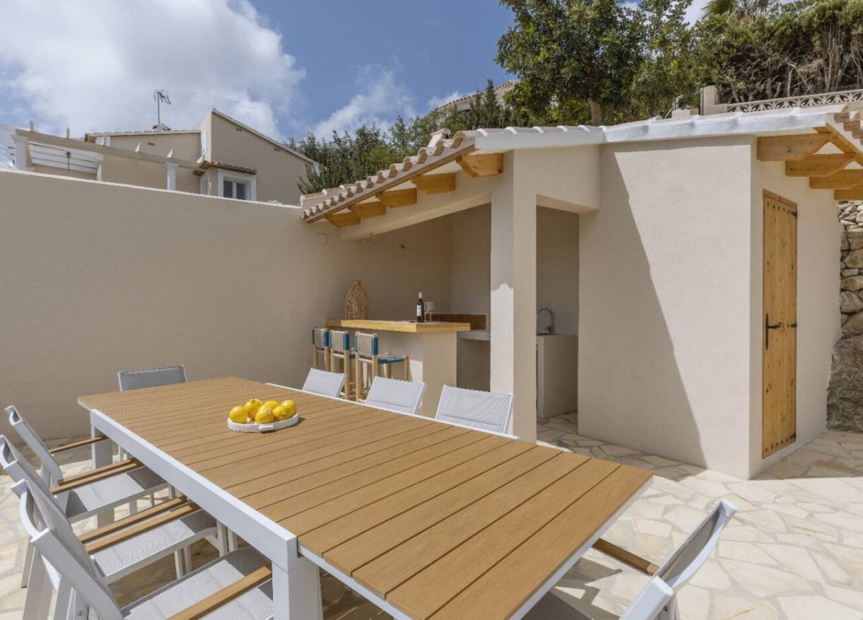 Bestaand - Villa - Jávea - adsubia-toscamar