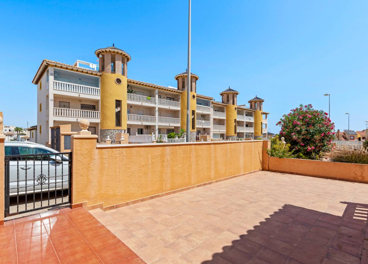 Bestaand - Townhouse / Semi-detached - Orihuela Costa - Lomas de Cabo Roig