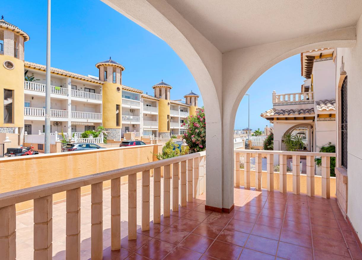 Bestaand - Townhouse / Semi-detached - Orihuela Costa - Lomas de Cabo Roig