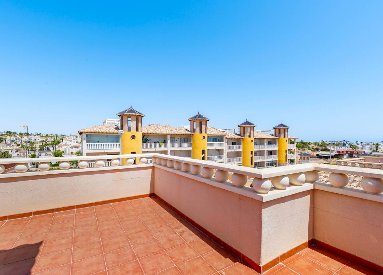 Bestaand - Townhouse / Semi-detached - Orihuela Costa - Lomas de Cabo Roig