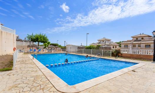 Bestaand - Townhouse / Semi-detached - Orihuela Costa - Lomas de Cabo Roig