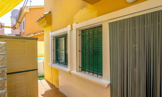 Bestaand - Townhouse / Semi-detached - Orihuela Costa - Campoamor