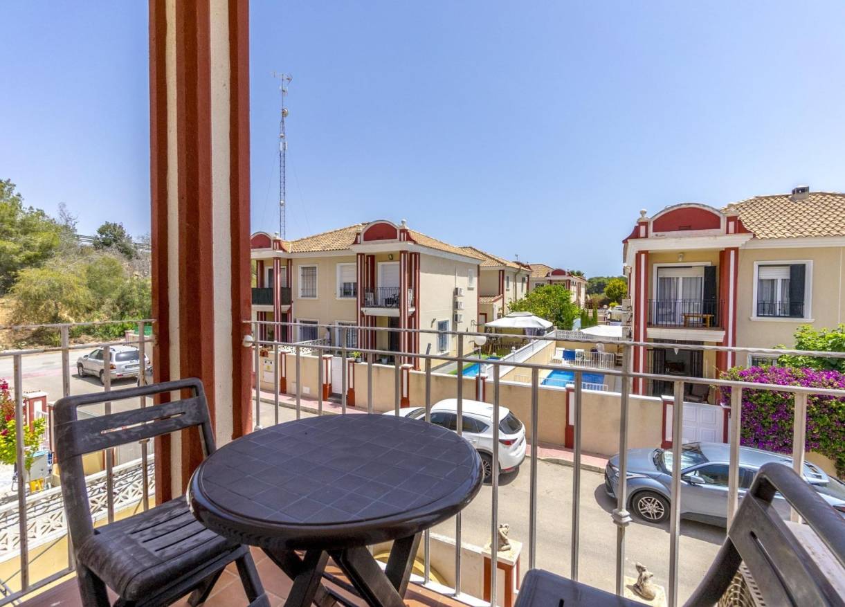 Bestaand - Townhouse / Semi-detached - Orihuela Costa - Campoamor