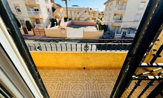 Bestaand - Townhouse / Semi-detached - Torrevieja - La Rosaleda