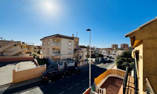 Bestaand - Townhouse / Semi-detached - Torrevieja - La Rosaleda