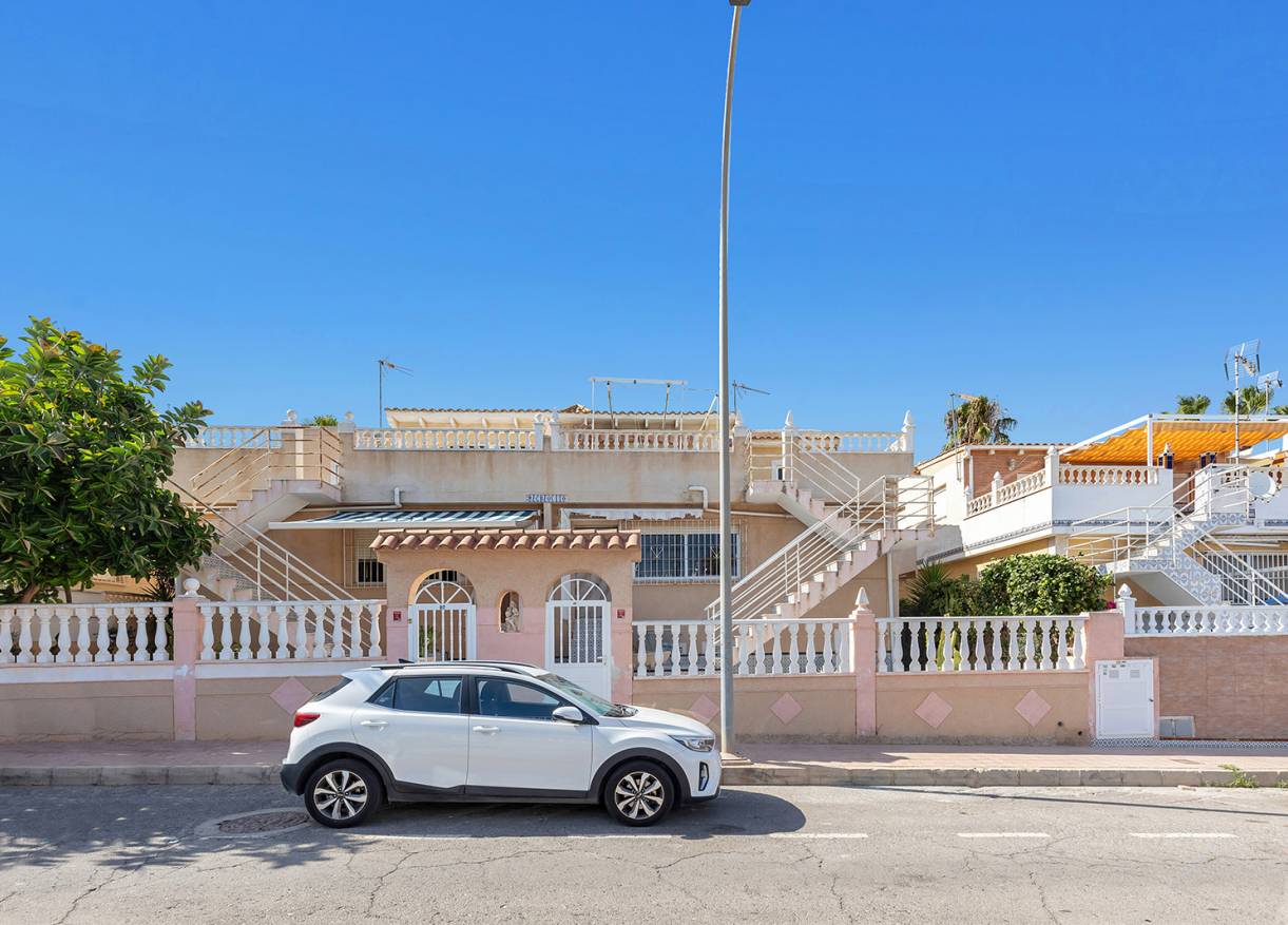 Bestaand - Townhouse / Semi-detached - Torrevieja - Los Balcones - Los Altos del Edén