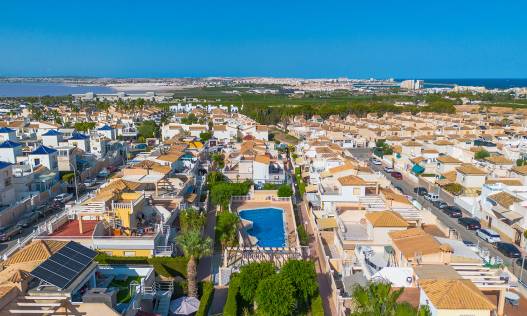 Bestaand - Townhouse / Semi-detached - Torrevieja - Los Balcones - Los Altos del Edén