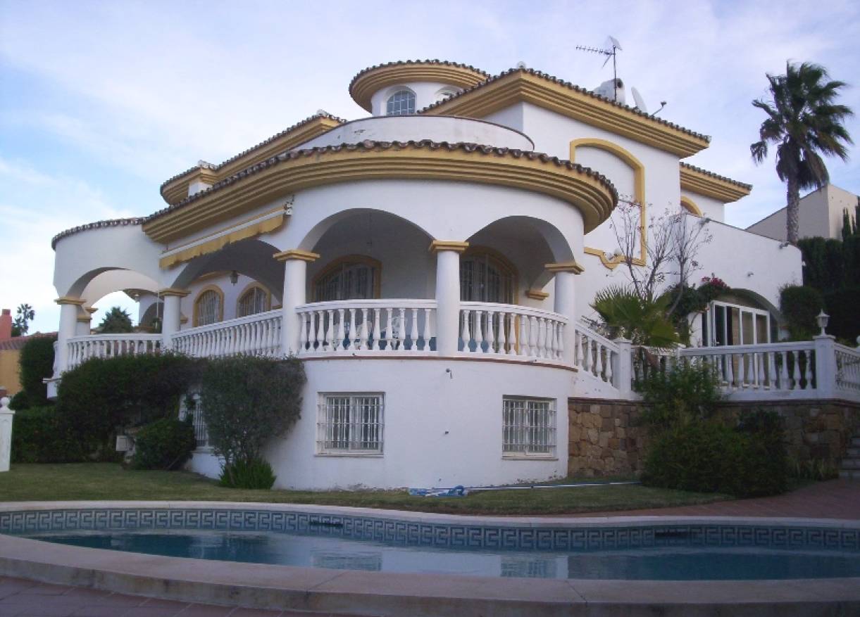 Bestaand - Villa - Benalmádena - Torrequebrada