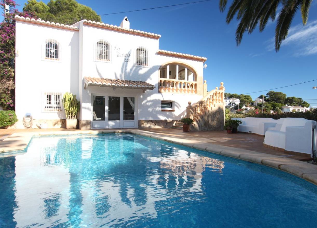 Bestaand - Villa - Jávea