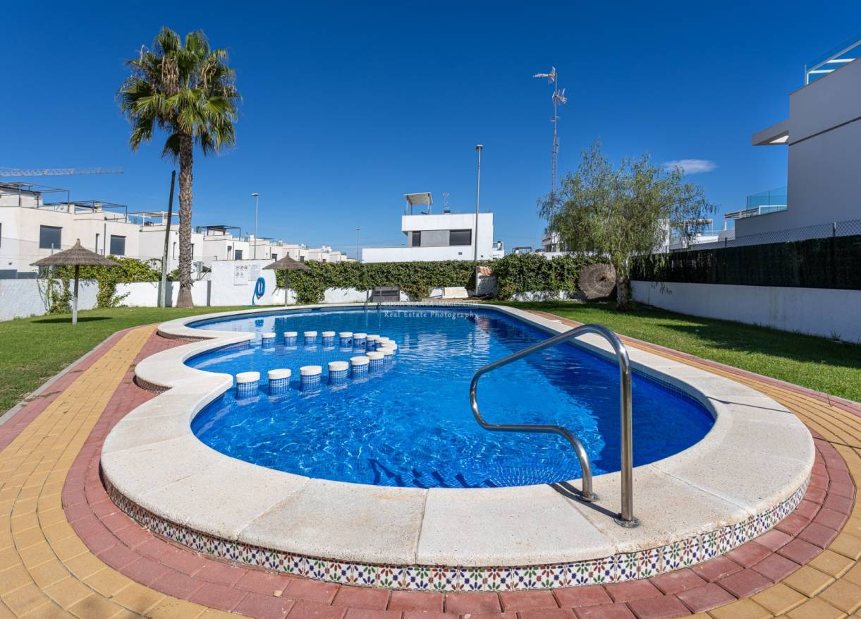 Bestaand - Townhouse / Semi-detached - Orihuela Costa - Villamartin