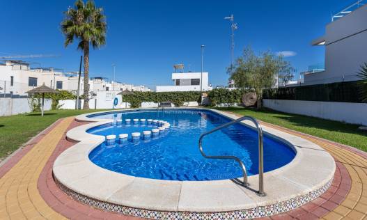 Bestaand - Townhouse / Semi-detached - Orihuela Costa - Villamartin