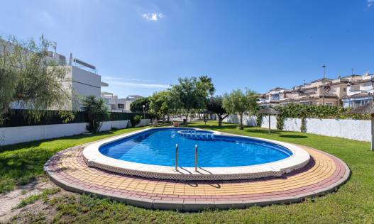 Bestaand - Townhouse / Semi-detached - Orihuela Costa - Villamartin